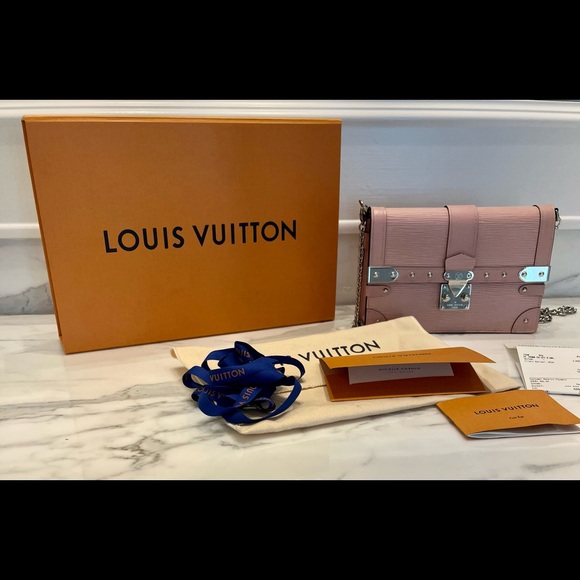 Louis Vuitton Epi Leather trunk - Picture 3 of 6